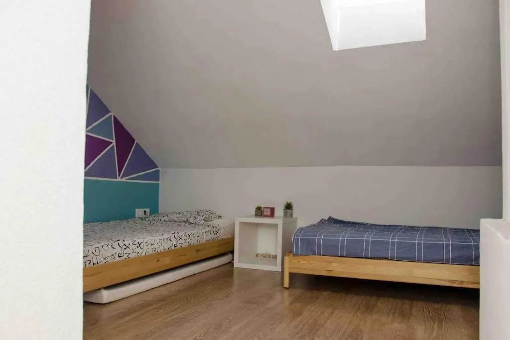 Lovely Vacation House In Old City Cres With Parking Apartment